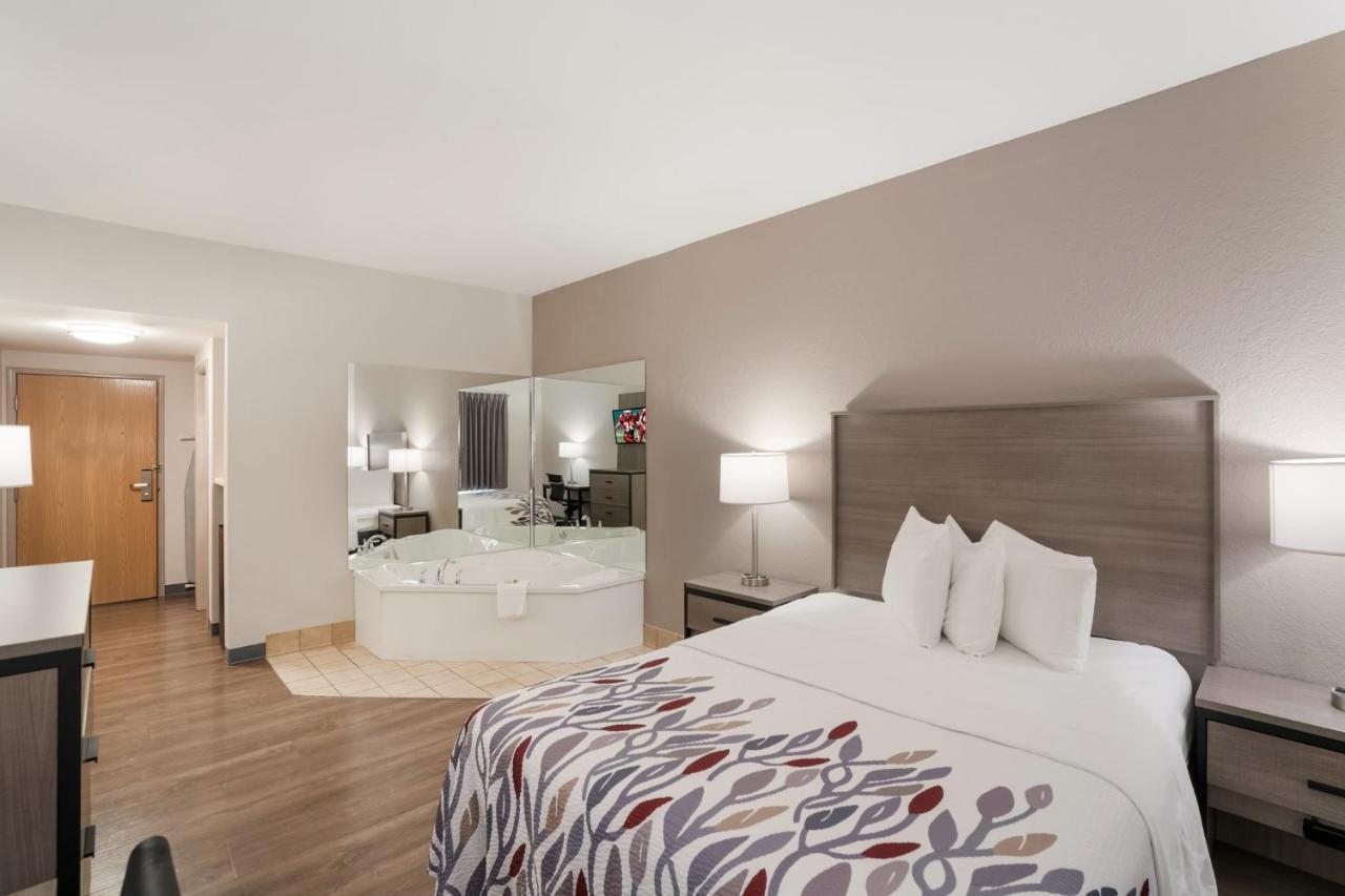 Red Roof Inn & Suites Carrollton, Ga - West Georgia מראה חיצוני תמונה