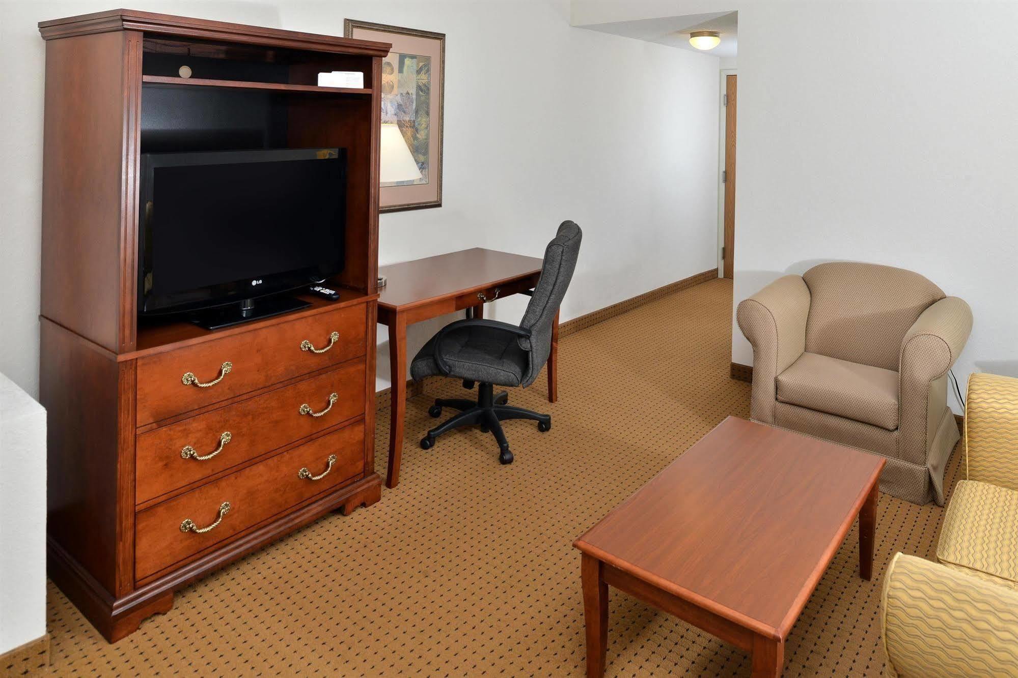 Red Roof Inn & Suites Carrollton, Ga - West Georgia מראה חיצוני תמונה