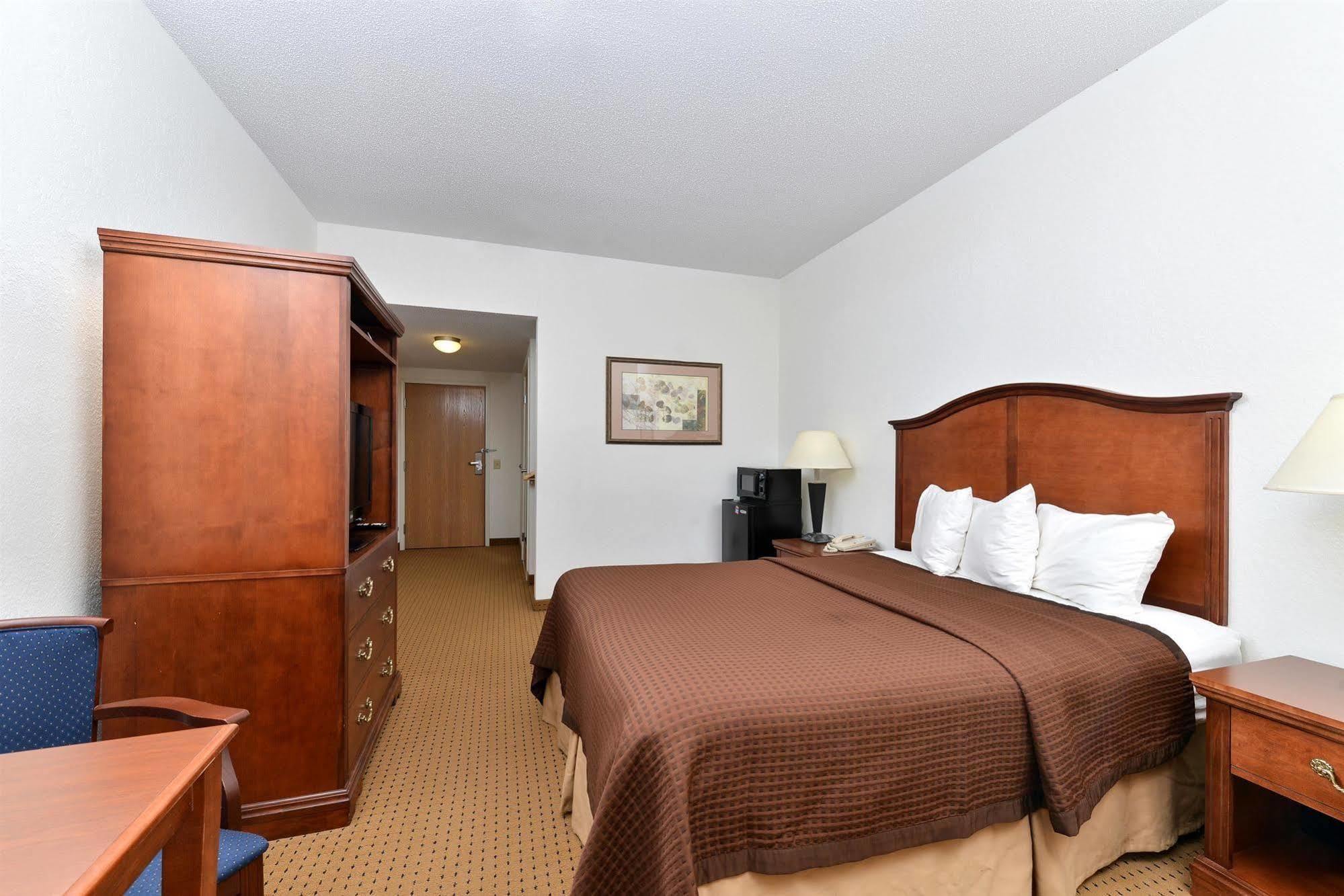 Red Roof Inn & Suites Carrollton, Ga - West Georgia מראה חיצוני תמונה